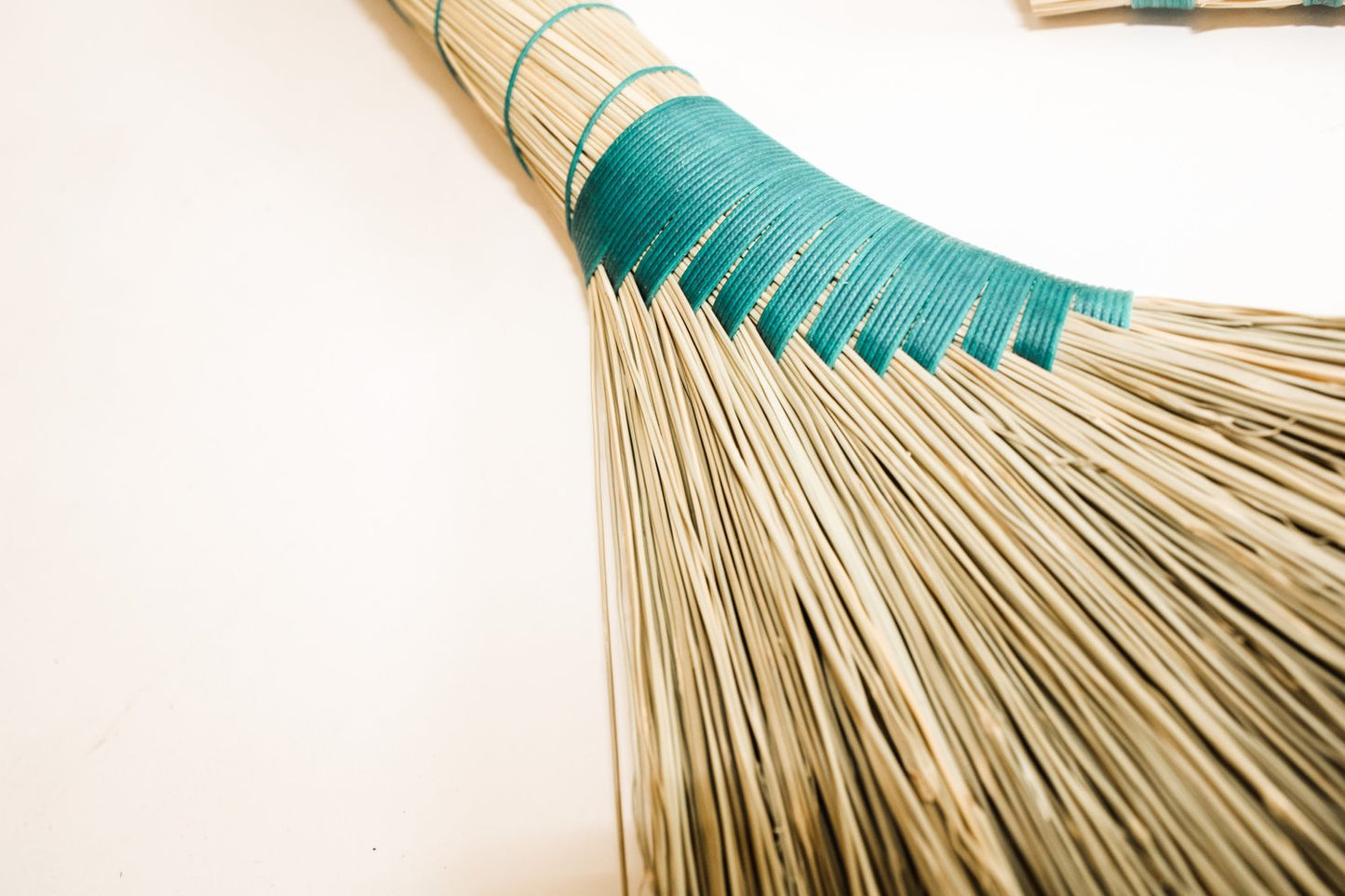 handbroom-with-green-threaded-handle