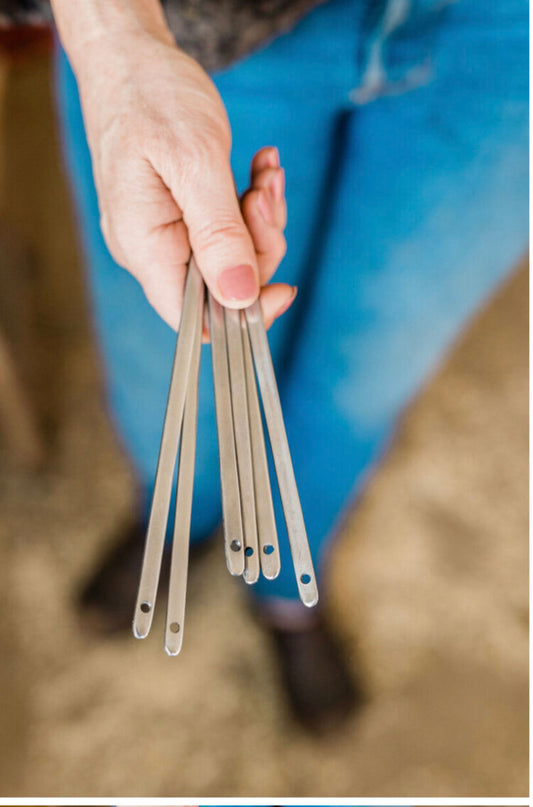 Cynthia-holding-stitching-needles
