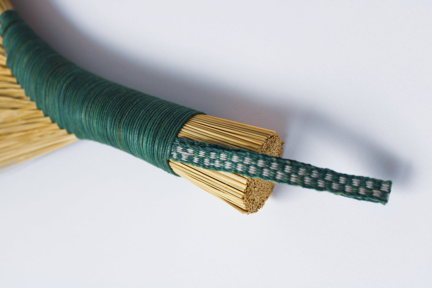 Tampico-Brush-With-Green-Threaded-Handle