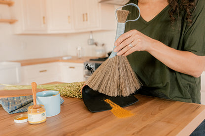 Tampico wing and dustpan set