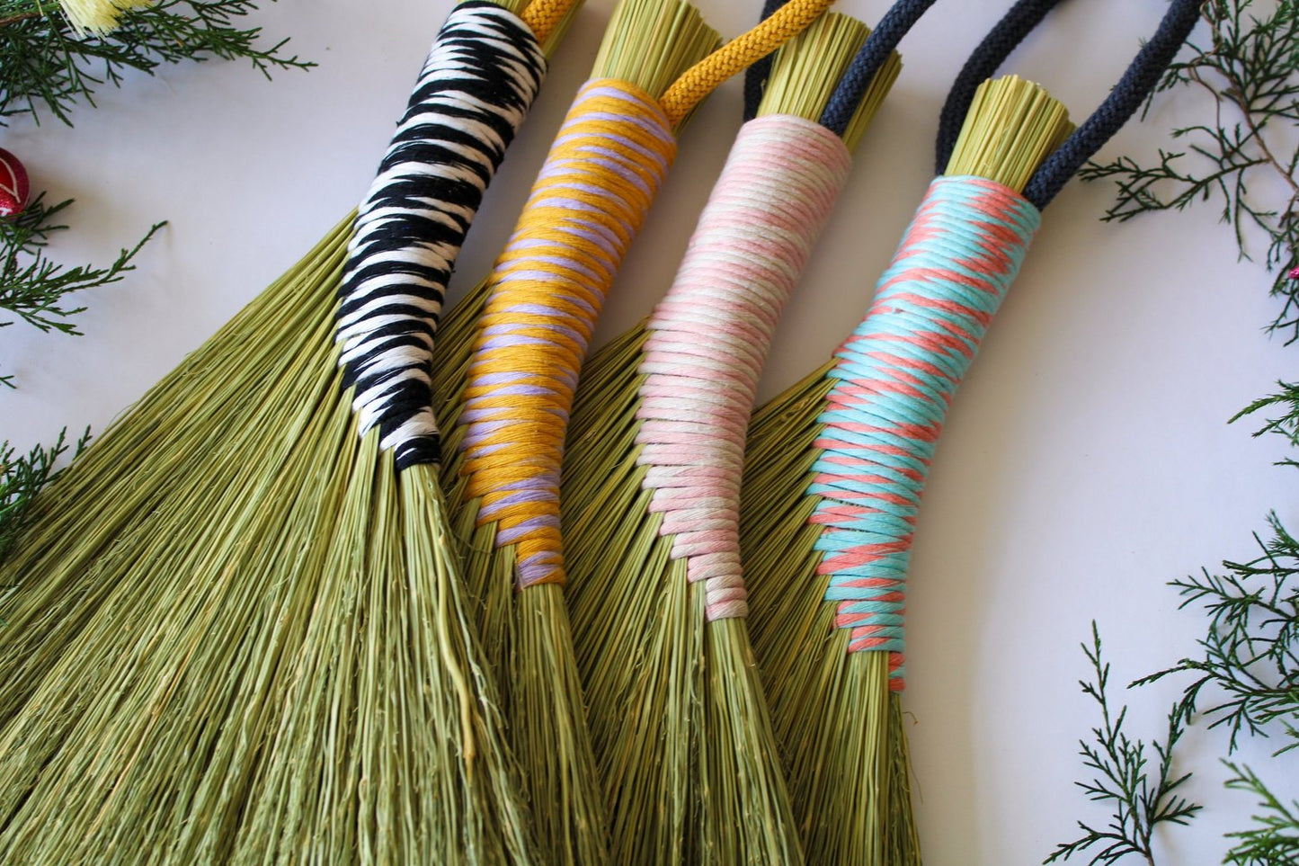 many-hand-brooms-with-two-tone-threaded-handles