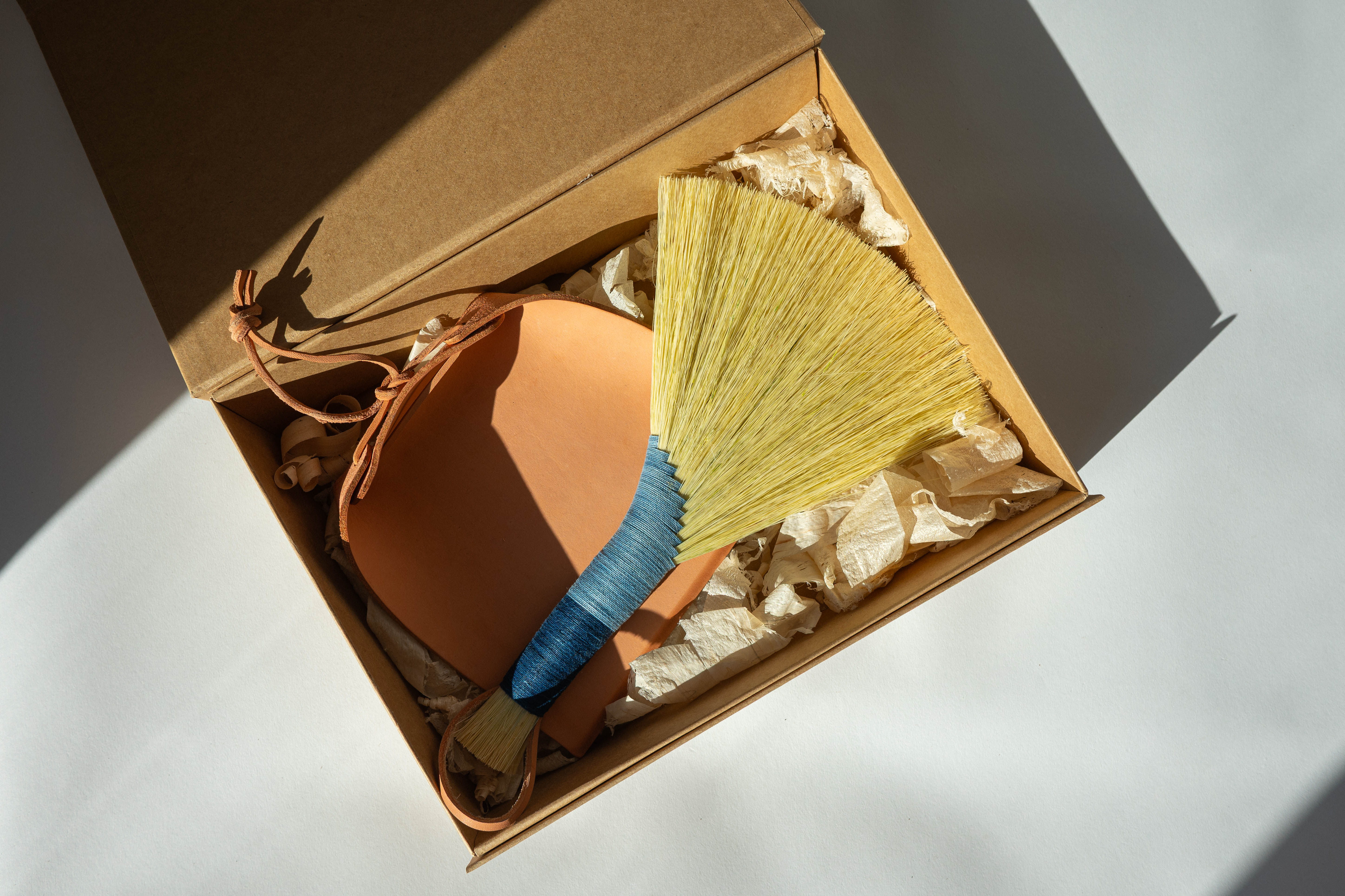 Sunhouse Craft Turkey Wing Broom and Dustpan - Thumbnail 4