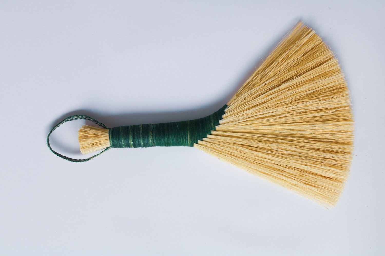 Tampico-handbroom-with-green-threaded-handle