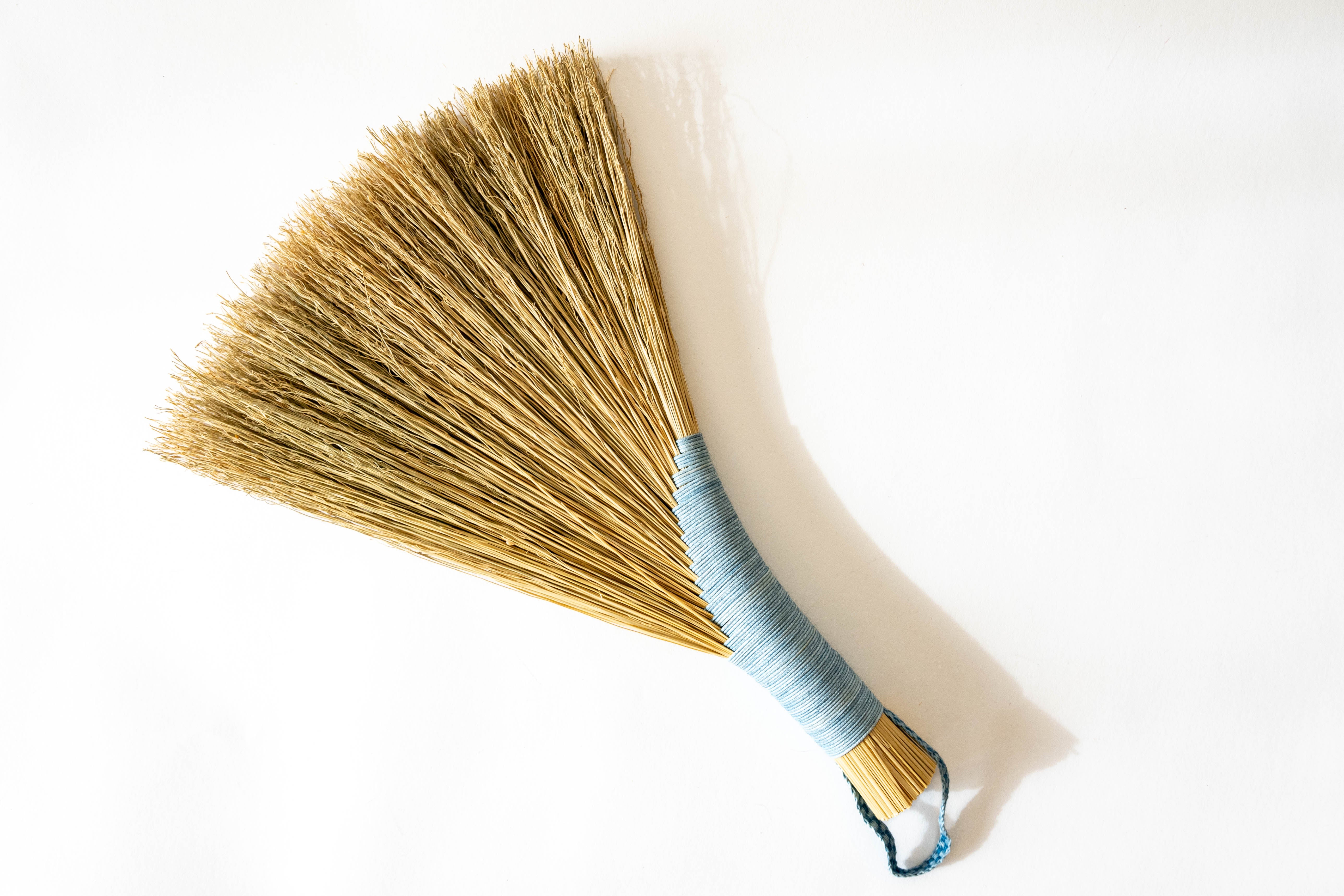 Sunhouse Craft Blue Moon Turkey Wing Hand Broom - Thumbnail 4